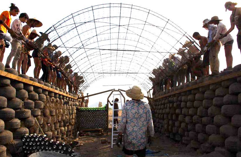 INDONESIA’S FIRST EARTHSHIP